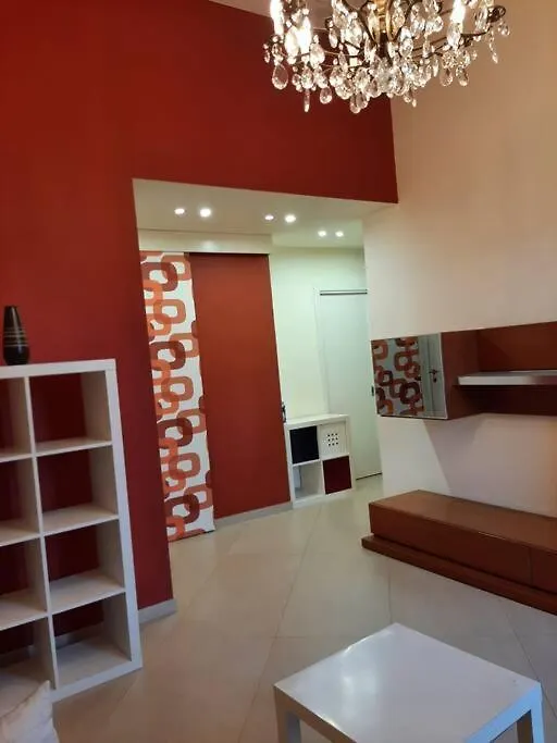 Apartment Chiara Home: Al Centro Di Catania Italy