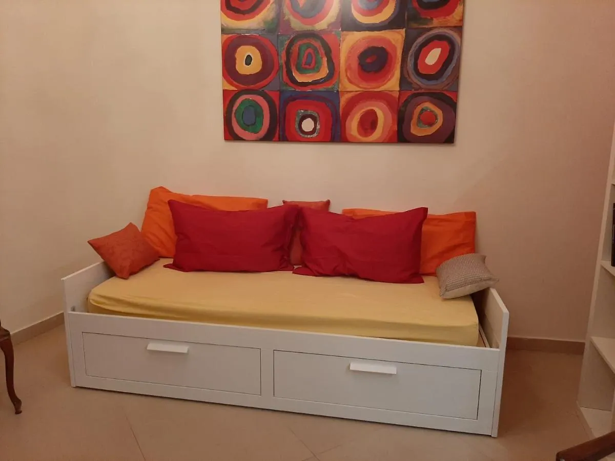 Chiara Home: Al Centro Di Catania contacts